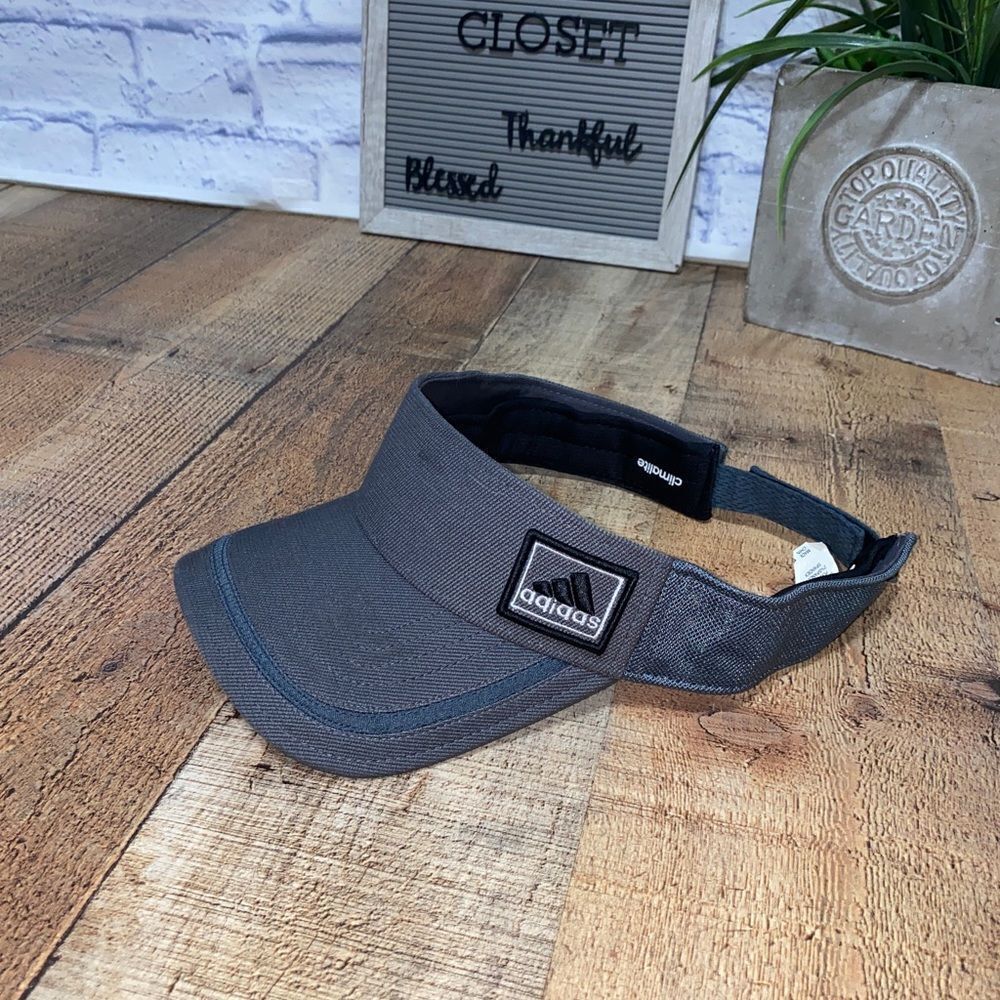 💜 Adidas Climalite Visor Hat. Gray. One Size.